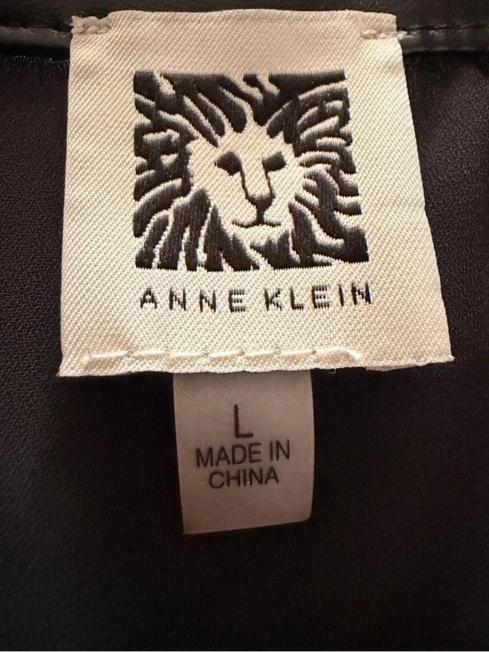 Anne Klein Career Long Sleeve Split V-Neck Top Leatherette Trim - Picture 5 of 7